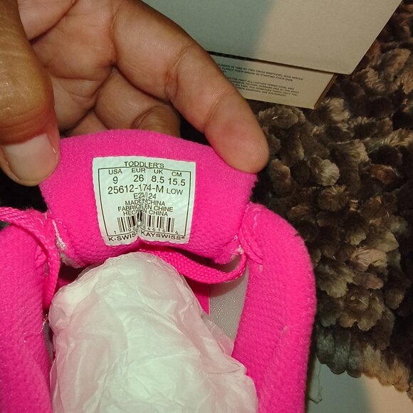 K SWISS - Picture 3 of 5